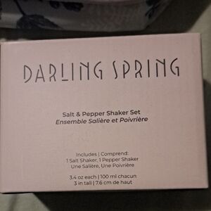 Salt & Pepper Shaker Set - Pink